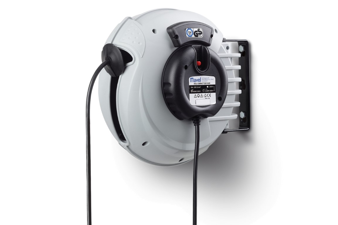 Enrolador Eléctrico COMPACT com tomada 220V c/ 18m